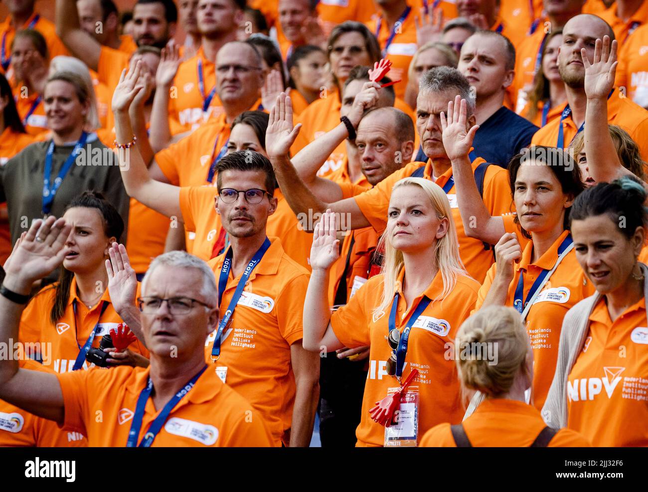 Rotterdam, pays-Bas. 22nd juillet 2022. 2022-07-22 21:05:28 ROTTERDAM - les athlètes hollandais prennent le serment lors de l'ouverture de la police mondiale et des Jeux de feu, les jeux internationaux pour le service d'incendie, la police, les douanes et le personnel de prison. ANP SEM VAN DER WAL pays-bas Out - belgique Out crédit: ANP/Alay Live News Banque D'Images
