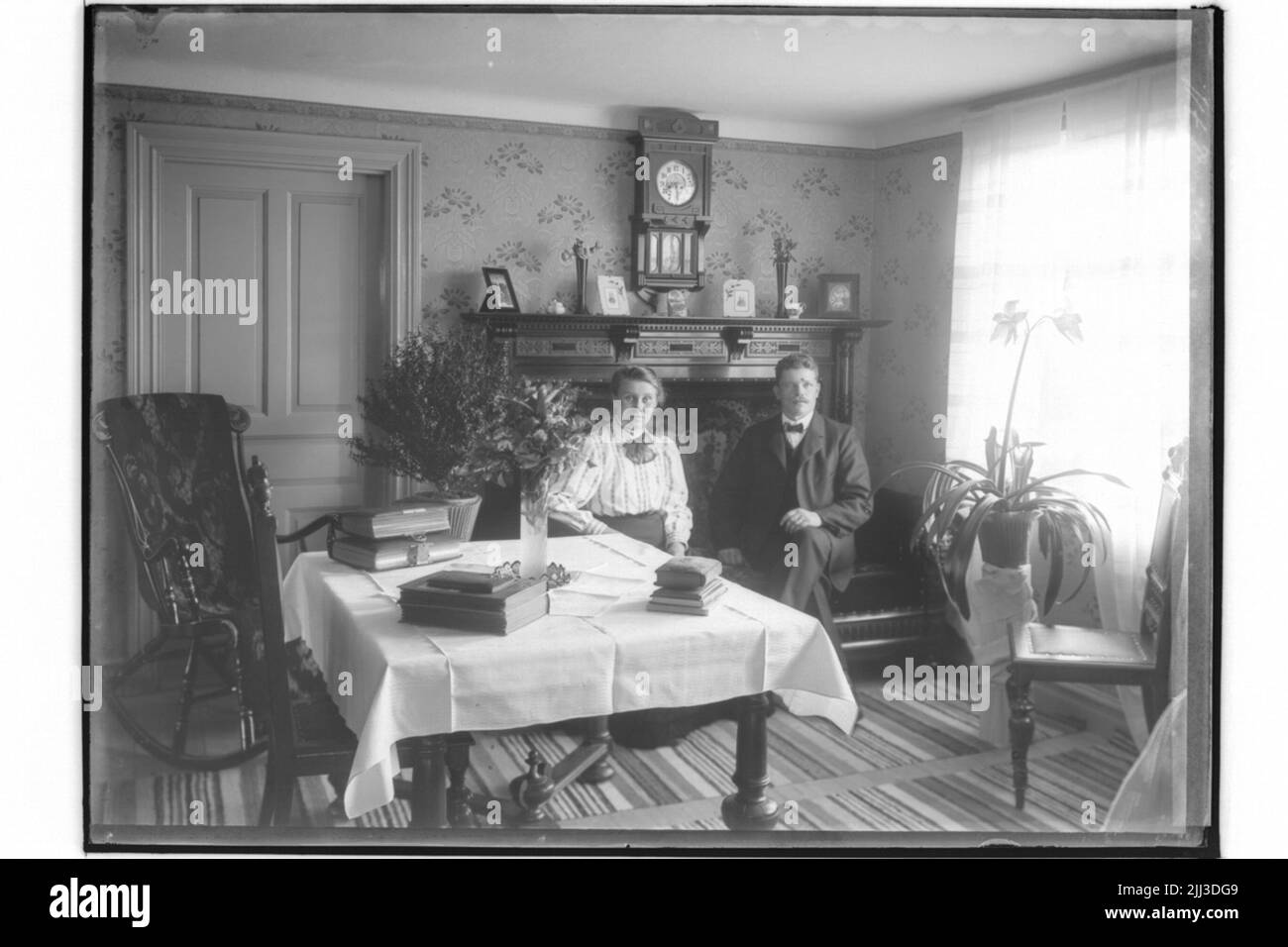 Chambre intérieure, 2 personnes.Gustaf Broström Banque D'Images