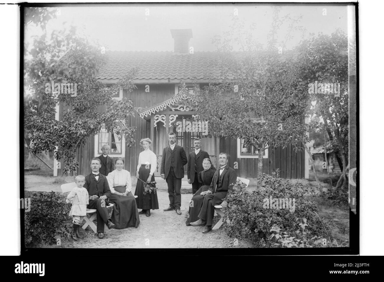 Bâtiments résidentiels d'un étage et demi, 9 personnes. Karl Johan Eriksson Banque D'Images