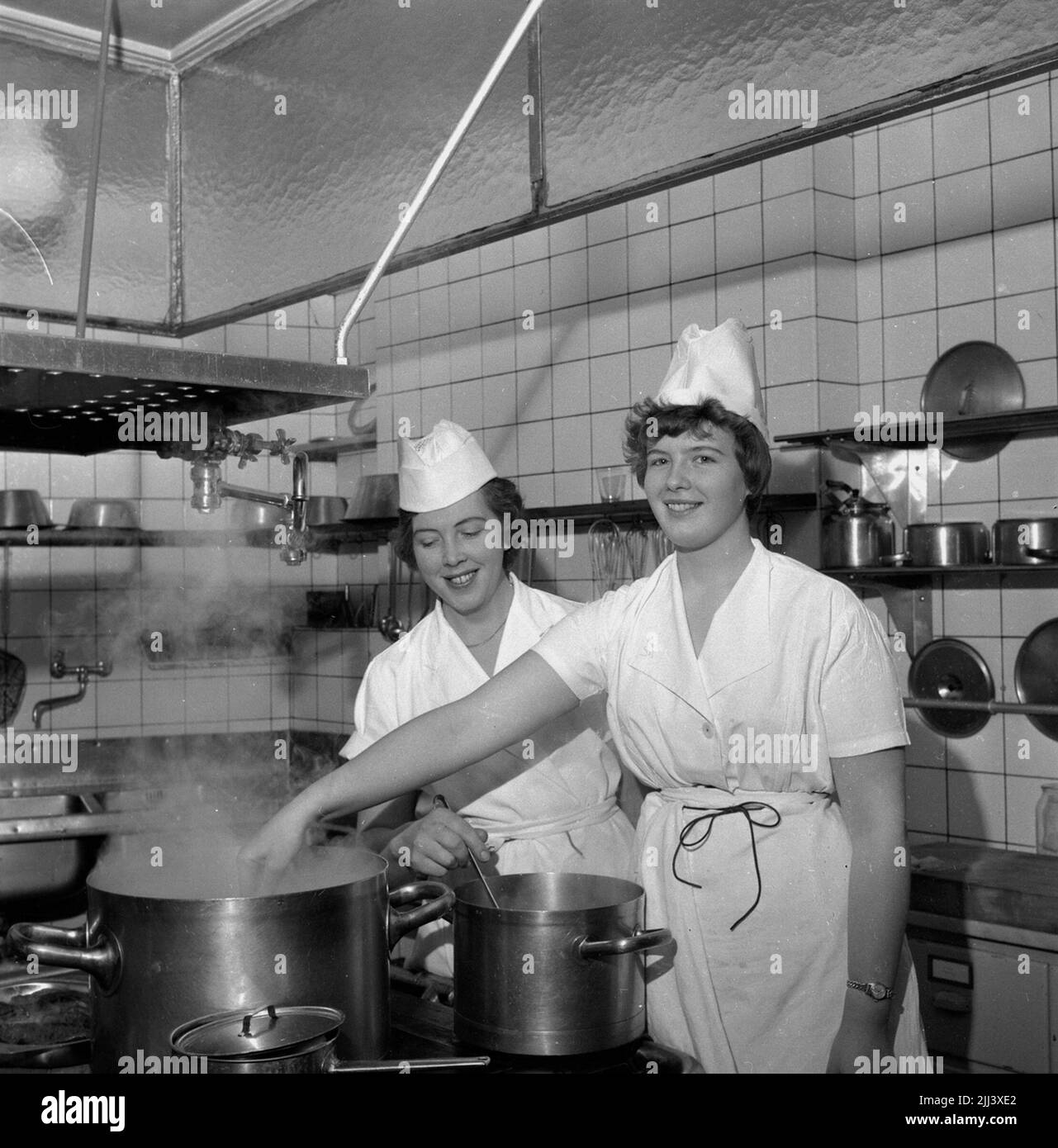 Fin du terme de l'école de restaurant.18 décembre 1958. Banque D'Images