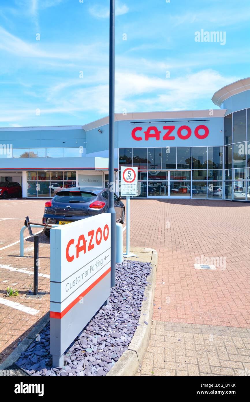 Cazoo vente au détail de voitures à Northampton, Angleterre, Royaume-Uni Banque D'Images