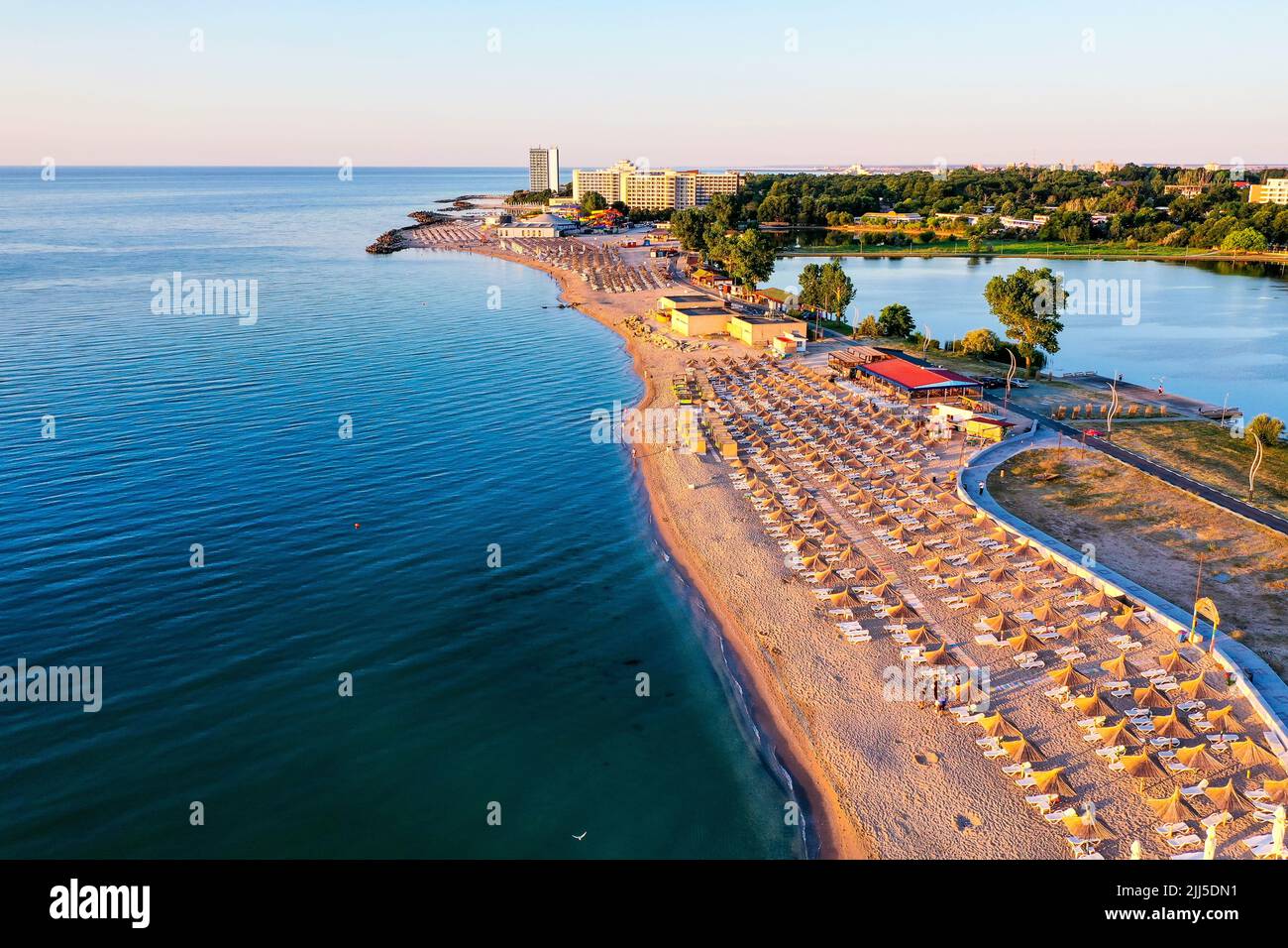 Neptun, Roumanie. Vue aérienne de la station balnéaire sur la mer Noire roumaine. Banque D'Images