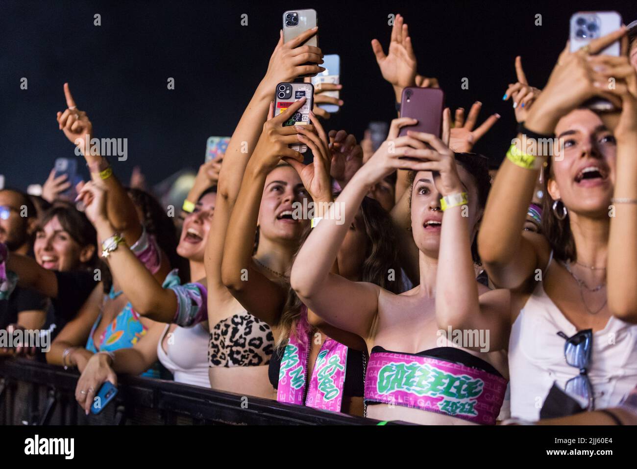 Rome, Italie. 22nd juillet 2022. Fans pendant le concert de gazelle pendant Gazzelle, concert de musique de chanteur italien à Rome, Italie, 22 juillet 2022 crédit: Agence de photo indépendante/Alamy Live News Banque D'Images