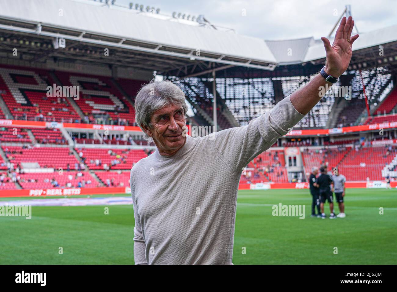 EINDHOVEN, PAYS-BAS - JUILLET 23 : entraîneur-chef Manuel Pellegrini lors du match d'avant-saison entre PSV et Real Betis à Philips Stadion on sur 23 juillet 2022 à Eindhoven, pays-Bas (photo de Jeroen Meuwsen/Orange Pictures) Banque D'Images