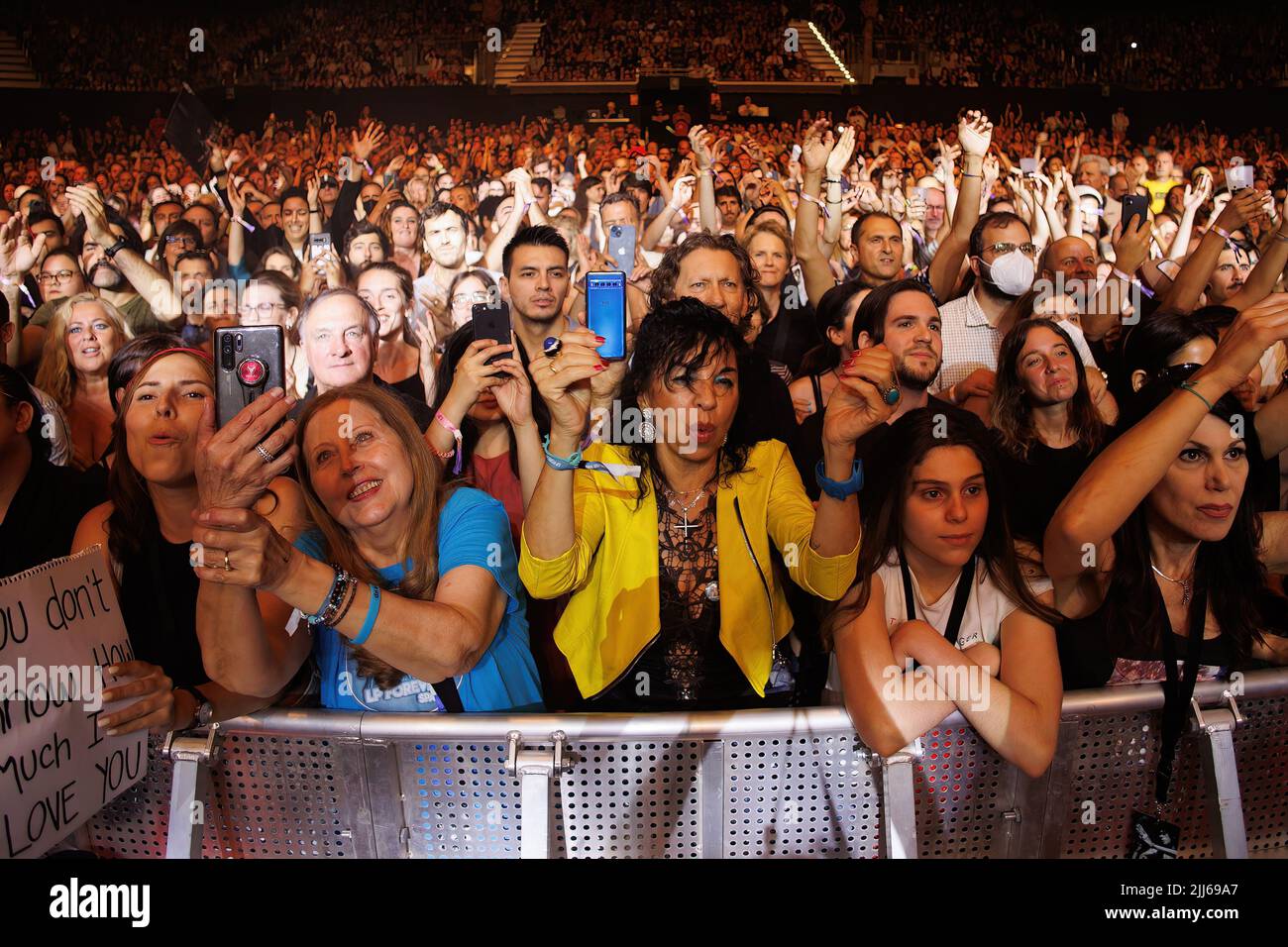 BARCELONE - 28 JUIN : vue de la foule au Festival Jardins de Pedralbes sur 28 juin 2022 à Barcelone, Espagne. Banque D'Images