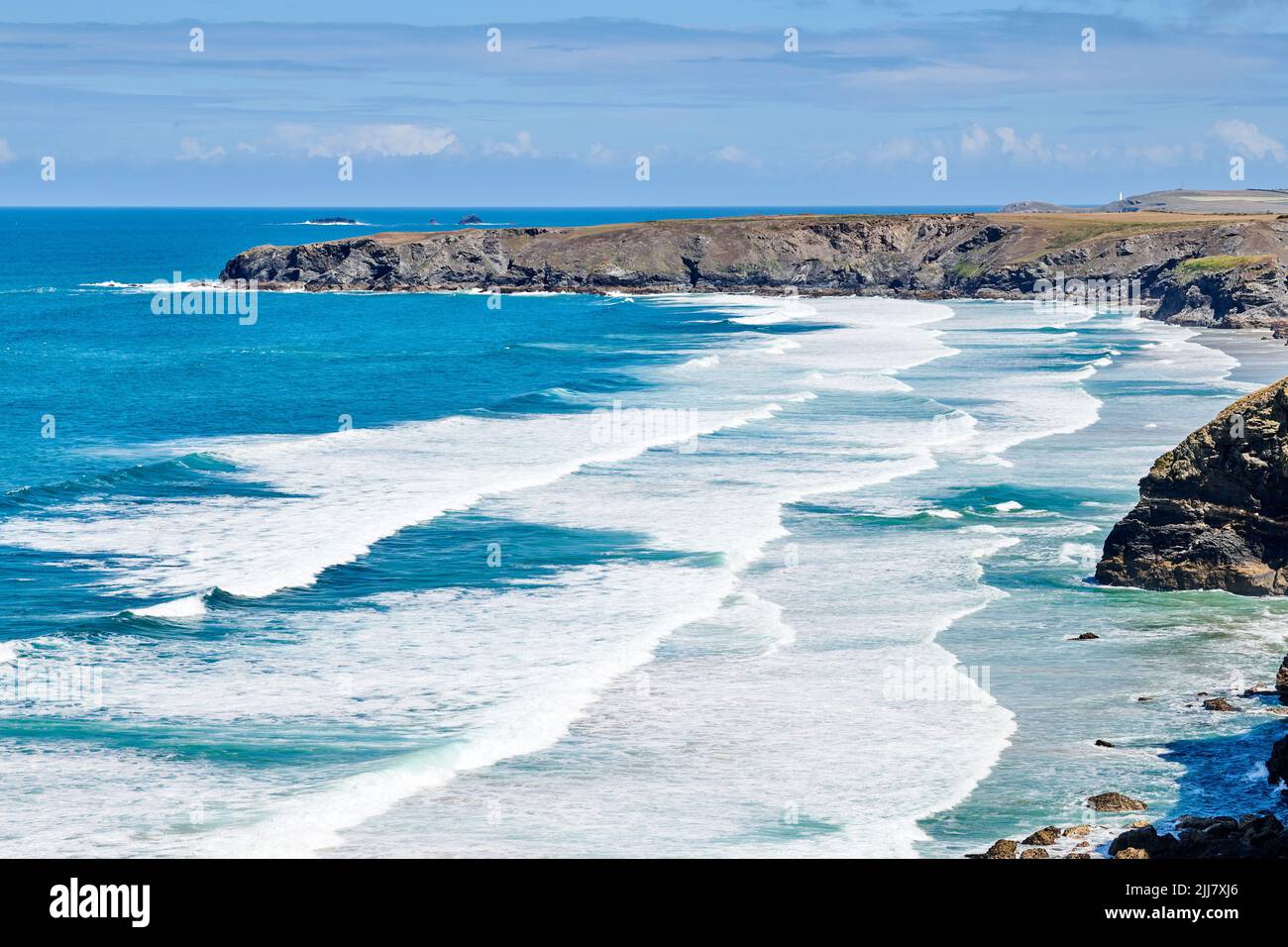 Vue depuis le sentier de la côte sud-ouest (SWC) près de Trenance point et Mawgan Porth, Cornwall, Angleterre. Banque D'Images