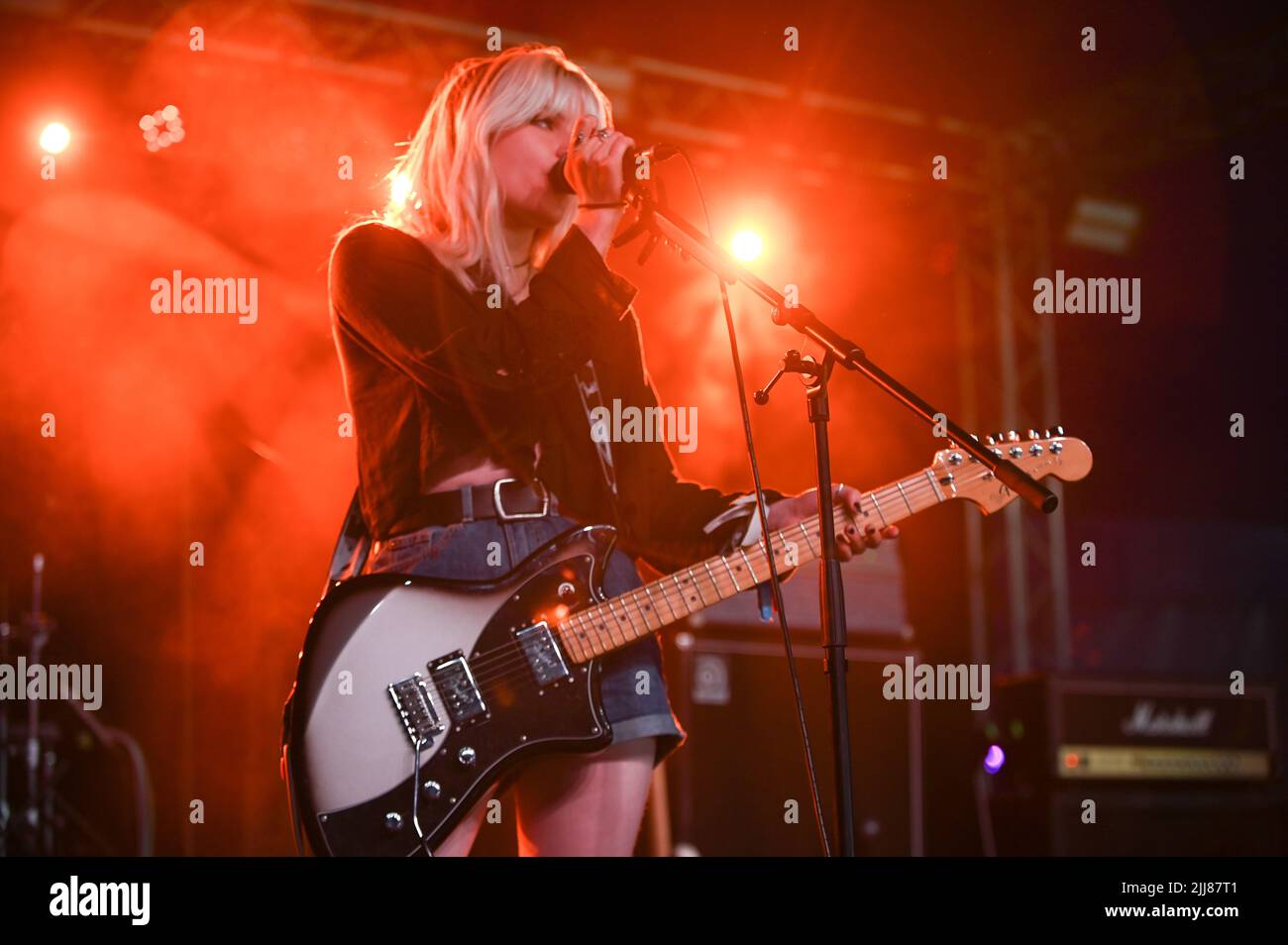 23 juillet 2022, Sheffield, Yorkshire du Sud, U.K: Swim Club se présentant au Festival des tramlines , Royaume-Uni , 23.07.2022 (Credit image: © Robin Burns/ZUMA Press Wire) Banque D'Images