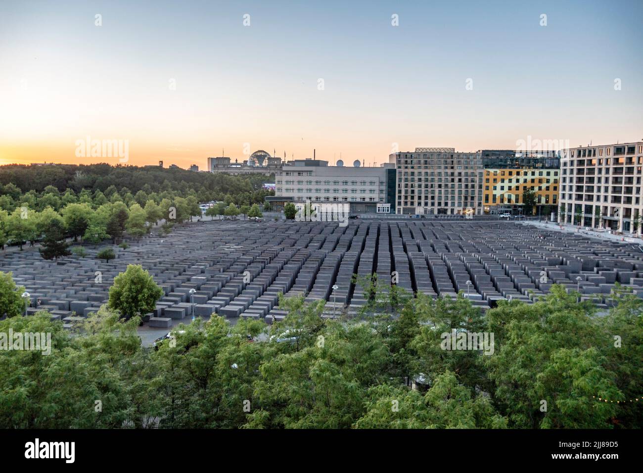 Blick von oben auf holocauste-Denkmal, Denkmal für die ermordeten Juden Europas, Stelenfeld, Sonnenuntergang, Berlin-Mitte, Allemagne Banque D'Images