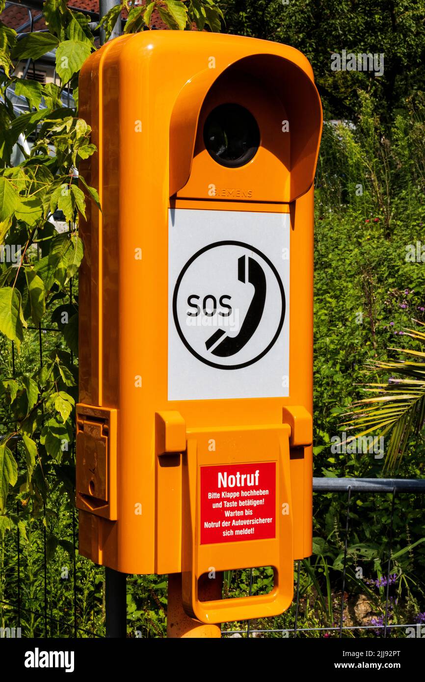 Orange Notrufsäule, téléphone d'urgence sur les autoroutes allemandes, Autobahn, Münster, Westphalie, Rhénanie-du-Nord-Westphalie, Allemagne Banque D'Images