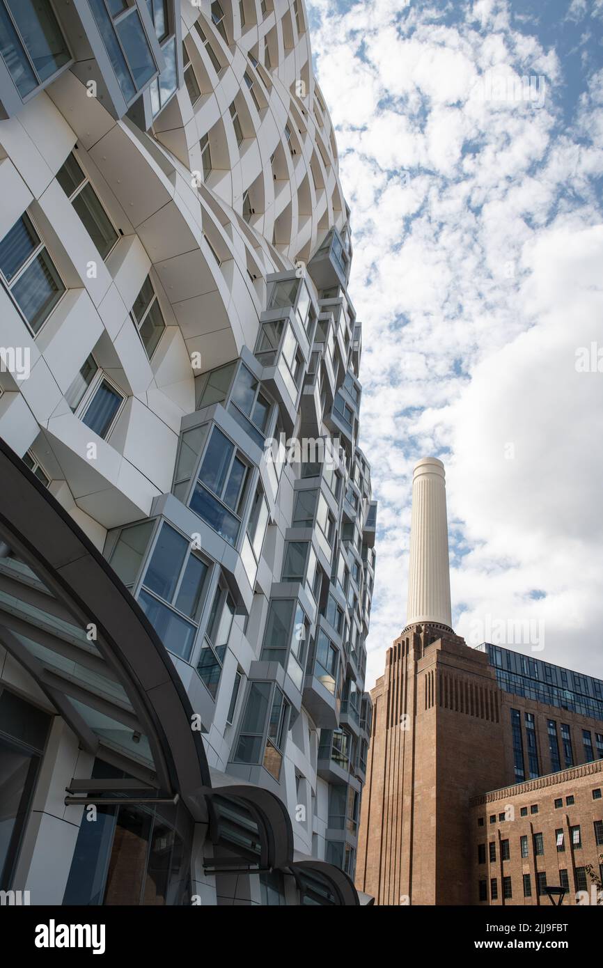 Prospect place résidentiel luxueux appartements conçus par les architectes renommés Gehry Partners, Battersea Power Station Development, Londres, Angleterre, Royaume-Uni Banque D'Images