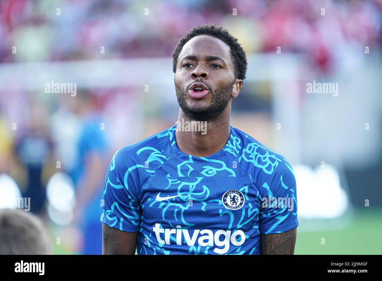 Orlando, Floride, États-Unis, 23 juillet 2022, Raheem Sterling #17, milieu de terrain de Chelsea, s'échauffe au Camping World Stadium dans un match amical. (Crédit photo : Marty Jean-Louis) Banque D'Images