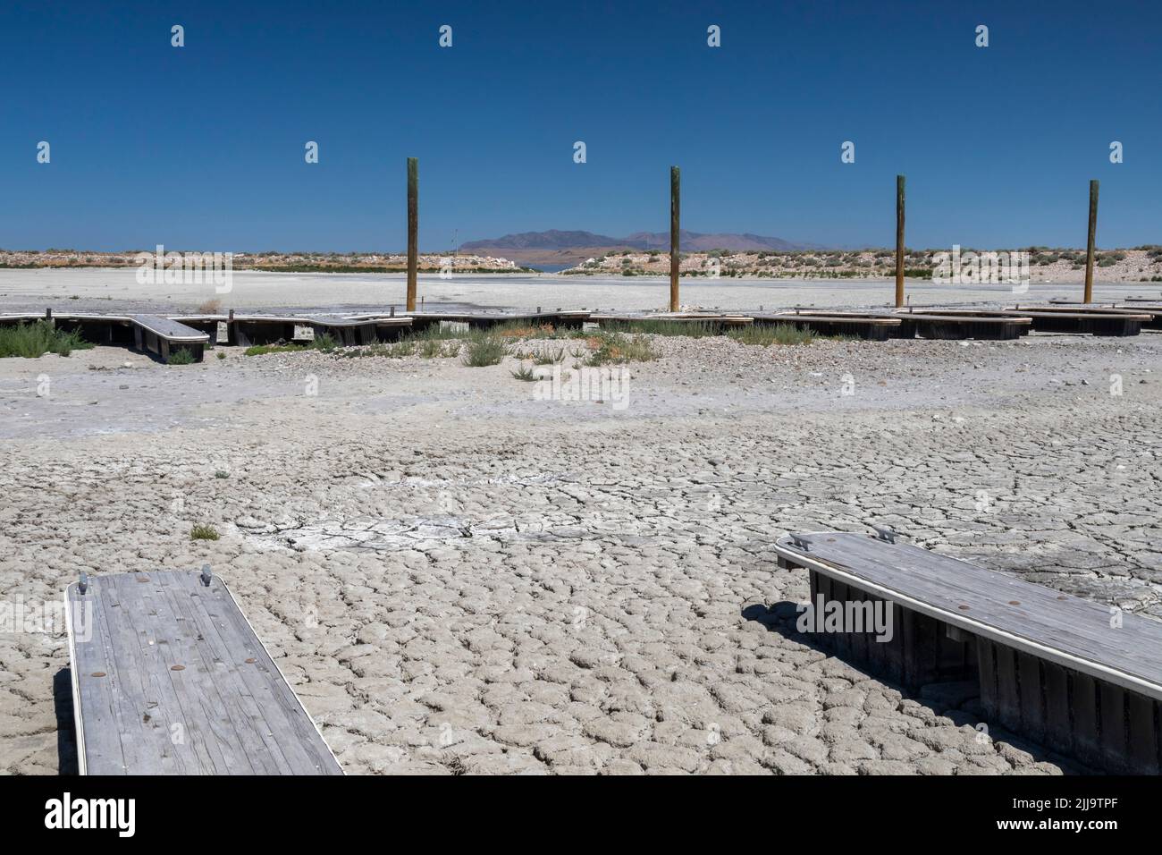 Salt Lake City, Utah - le port de plaisance du parc national d'Antelope Island. Le niveau d'eau du lac est tombé à un niveau historique bas. Banque D'Images