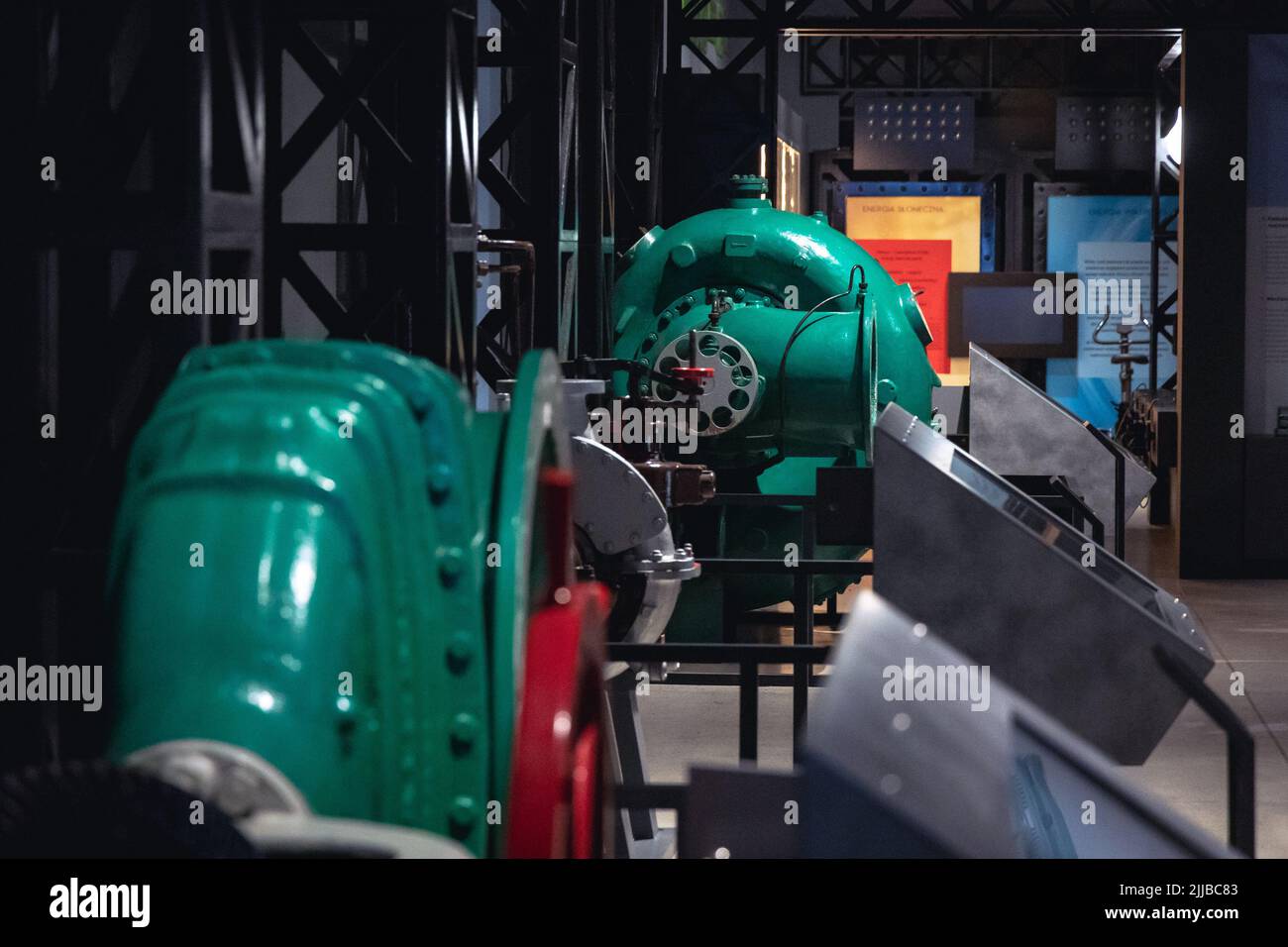Ancienne turbine à vapeur dans le musée de la région industrielle centrale - COP à Stalowa Wola, capitale du comté de Stalowa Wola dans la Voïvodeship subcarpathe de po Banque D'Images