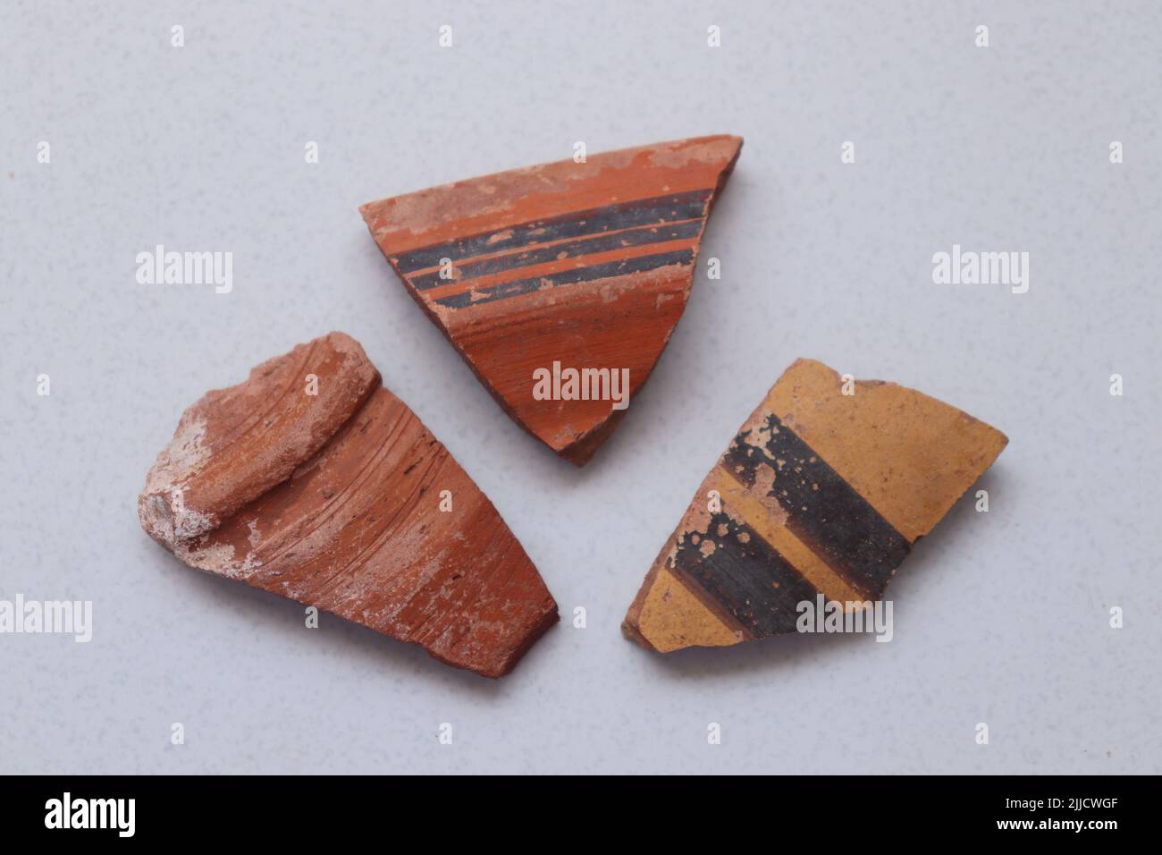 Trois pièces de poterie anciennes différentes d'Assouan Banque D'Images