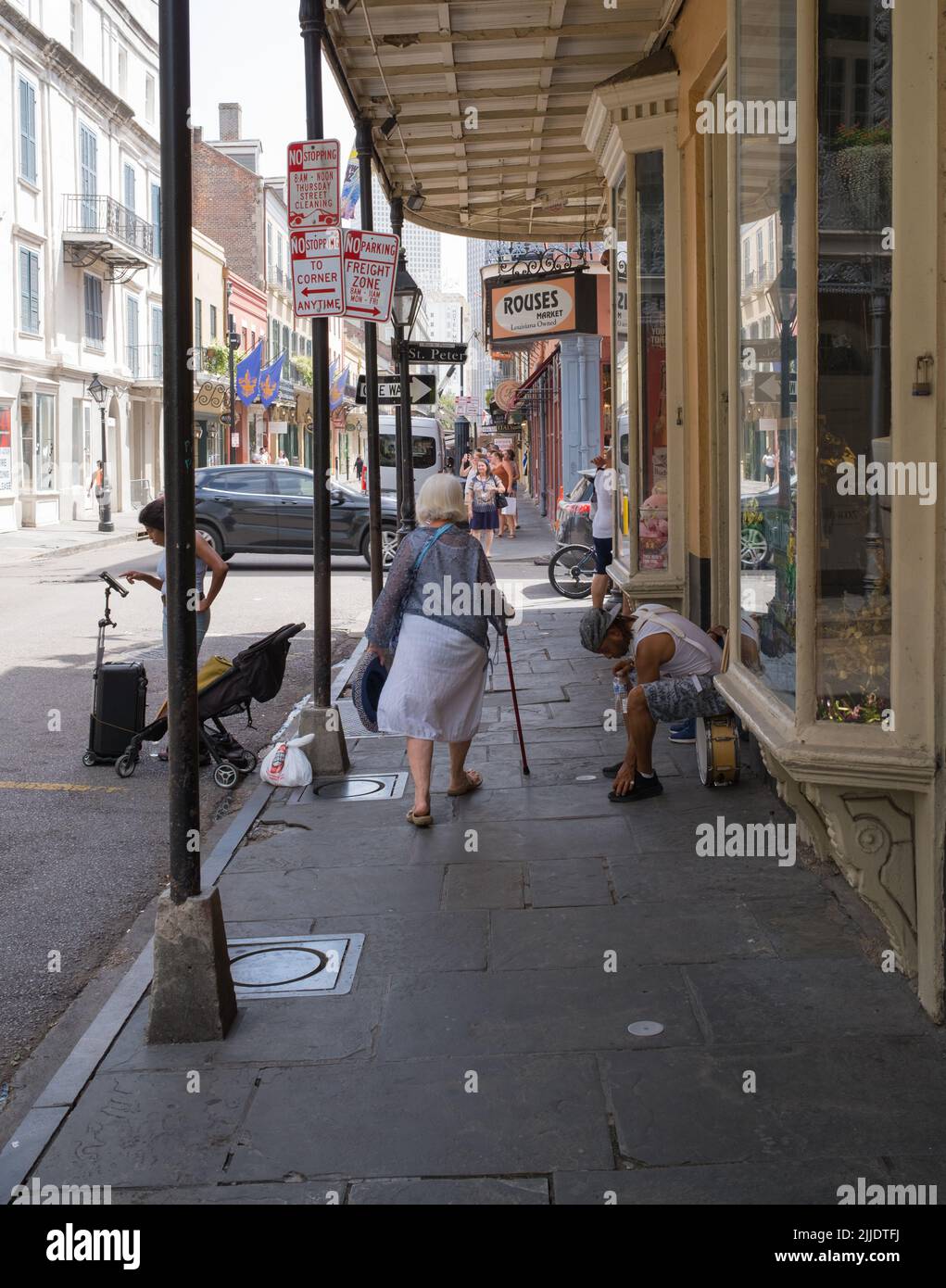 Trottoir couvert, rue Royal, la Nouvelle-Orléans Banque D'Images