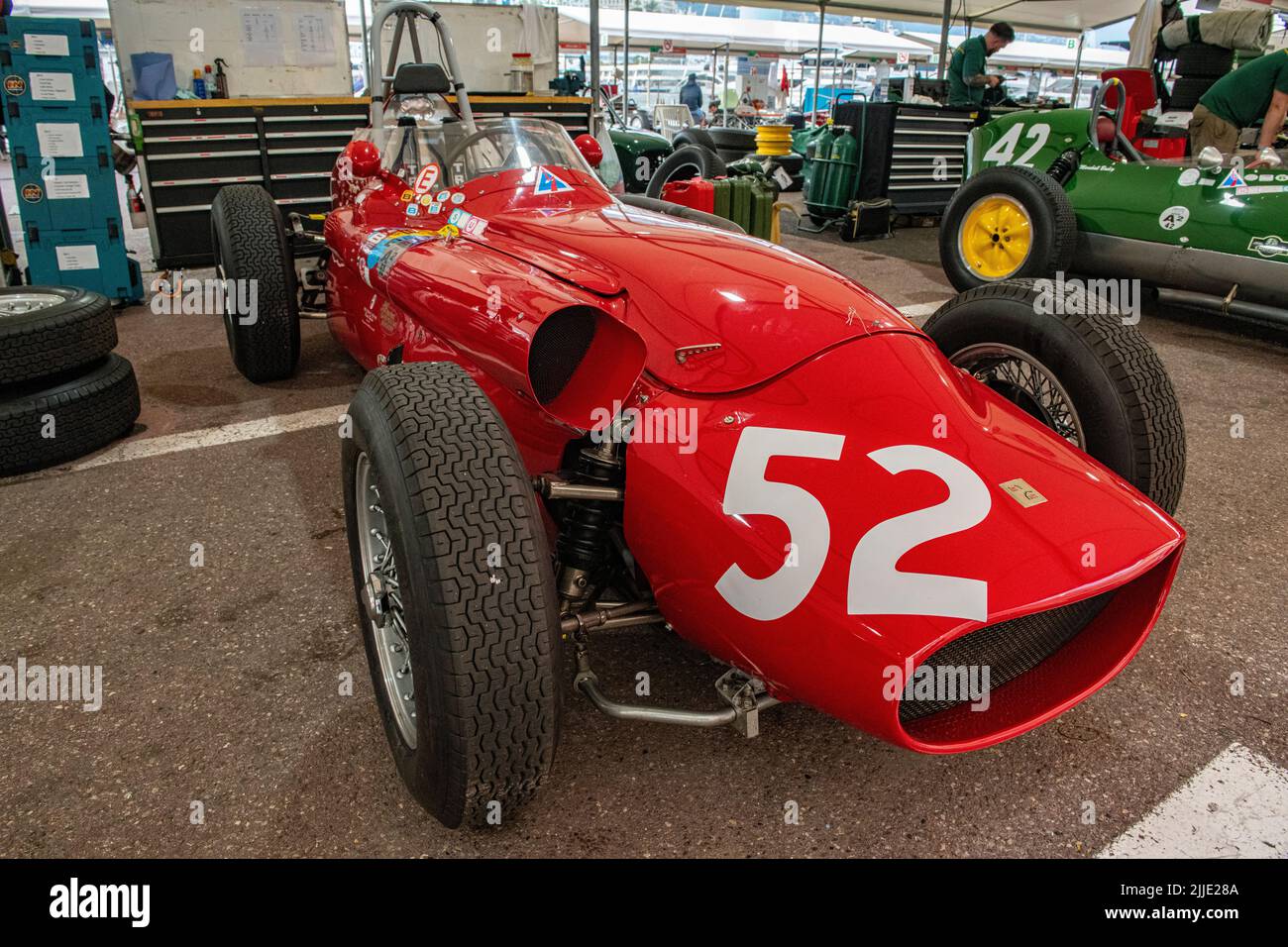 Une Ferrari à une seule place dans les fosses du Grand Prix historique de Monaco Banque D'Images