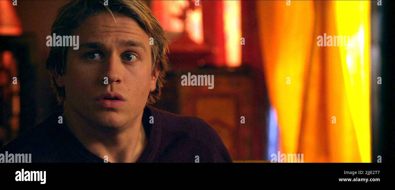 CHARLIE HUNNAM, 3 2 1... FRANKIE GO BOOM, 2012 Banque D'Images