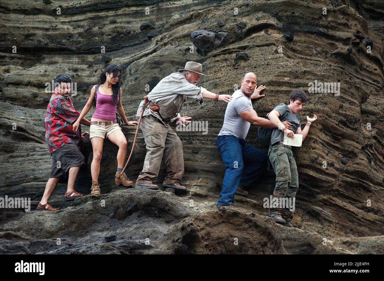 LUIS GUZMAN, Vanessa Hudgens, Michael Caine, DWAYNE JOHNSON, Josh Hutcherson, voyage 2 : L'île mystérieuse, 2012 Banque D'Images