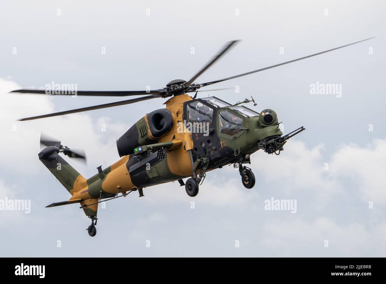Tai t129 atak helicopter Banque de photographies et d'images à haute  résolution - Alamy