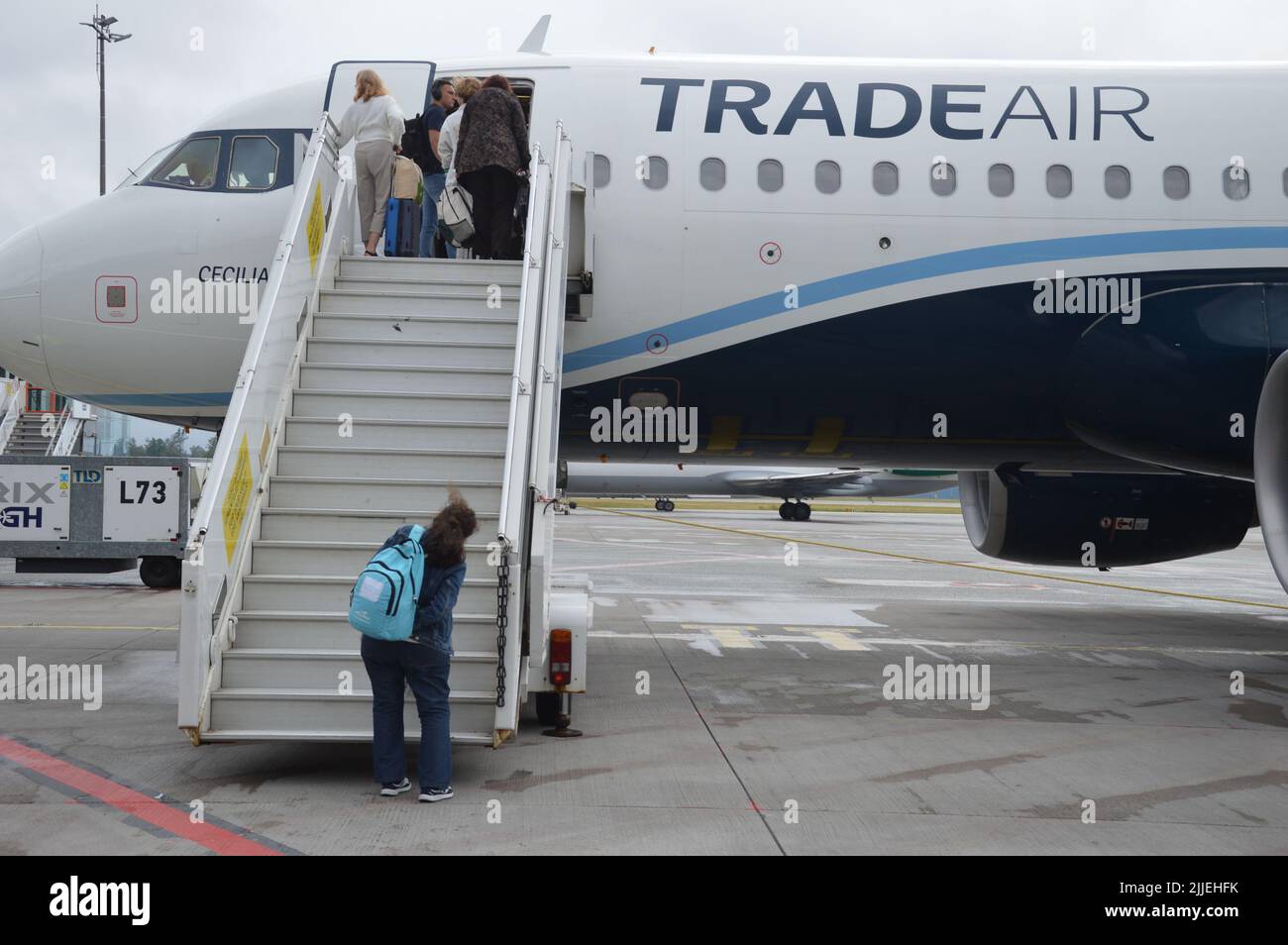 Riga, Lettonie - 12 juillet 2022 - avion de transport aérien à l'aéroport international de Riga. - (Photo de Markku Rainer Peltonen) Banque D'Images