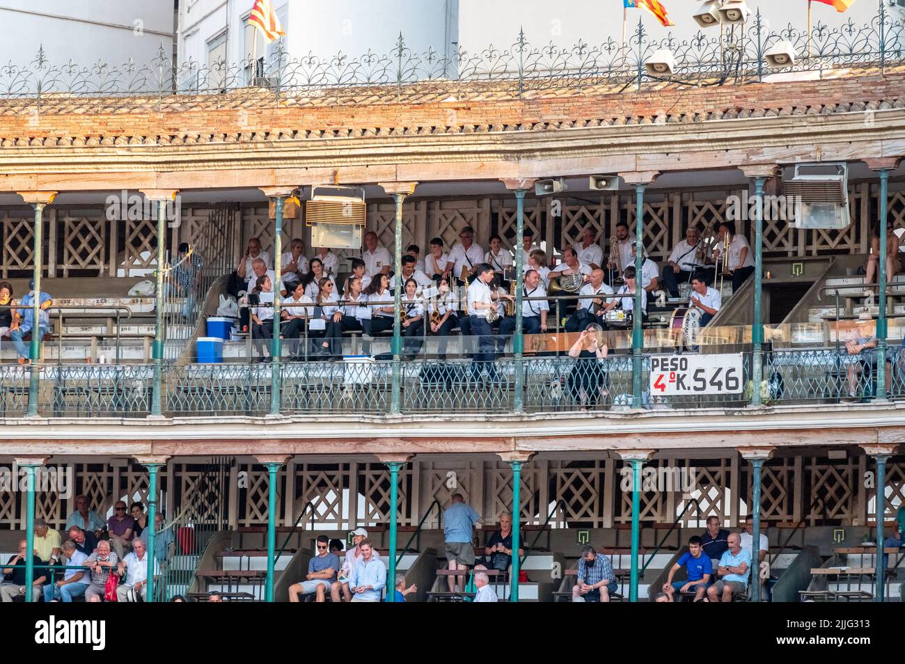 Valence, Espagne - 16 juillet 2022 : corrida pendant le festival d'été sur la place du taureau dans la ville Banque D'Images