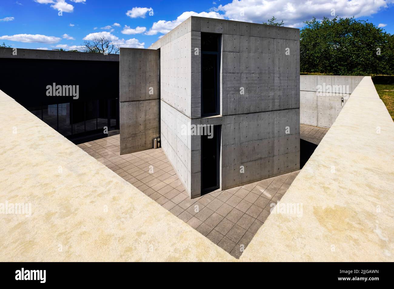 Pavillon de conférence par l'architecte Tadao Ando (premier bâtiment Andos à l'extérieur du Japon), Campus Vitra à Weil am Rhein, Allemagne. Banque D'Images