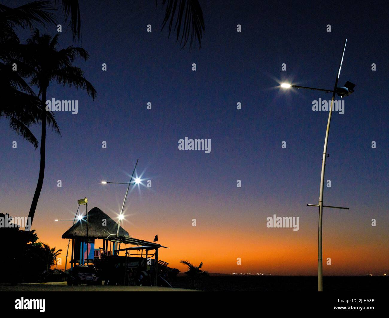 Coucher de soleil sur la plage de Cumbuco à Ceara, dans le nord du Brésil Banque D'Images