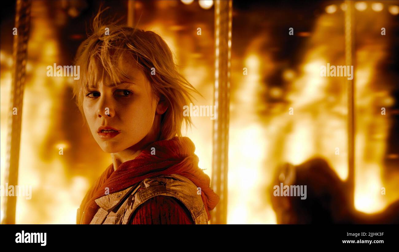 ADELAIDE CLEMENS, SILENT HILL: APOCALYPSE, 2012 Banque D'Images