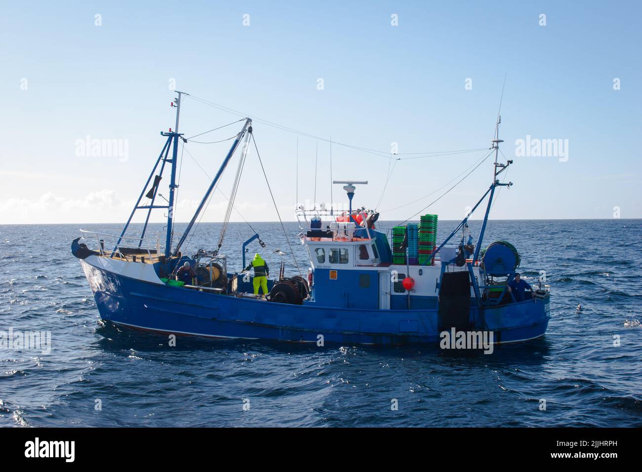 Un regard sur la vie en Nouvelle-Zélande: La F.V. Robert H, et un navire de pêche commerciale côtière à longue ligne et au chalut. Un vaisseau très ordonné. Banque D'Images