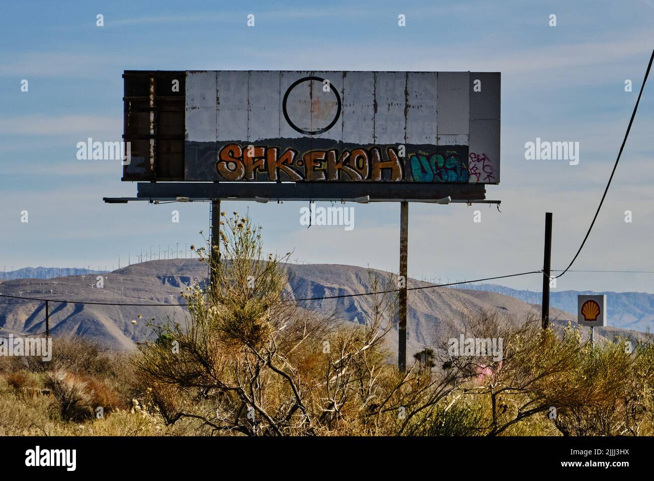 Cabazon, CA, États-Unis. 13th janvier 2021. Abadndoned panneaux d'affichage le long d'une autoroute. (Image de crédit : © Ian L. Sitren/ZUMA Press Wire) Banque D'Images