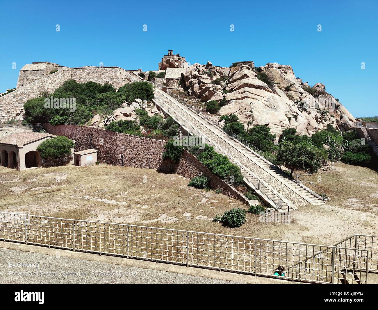 La forteresse de Monte Altura (la Fortezza di Monte Altura) à Palau, en Italie Banque D'Images