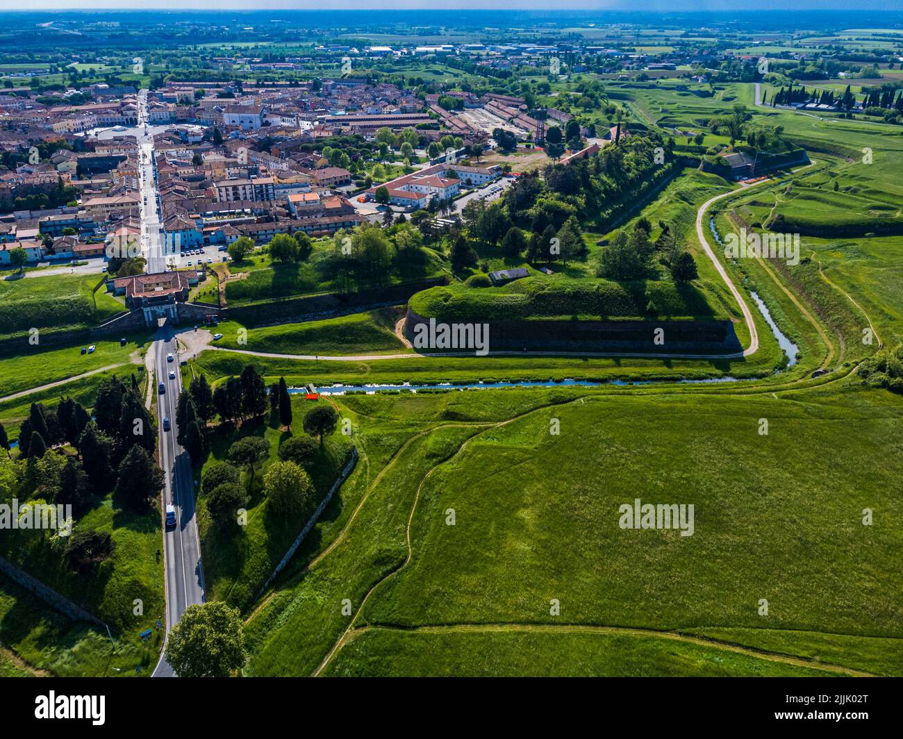 Vue panoramique sur l'ancienne ville fortifiée en forme d'étoile de Palmanova. Banque D'Images