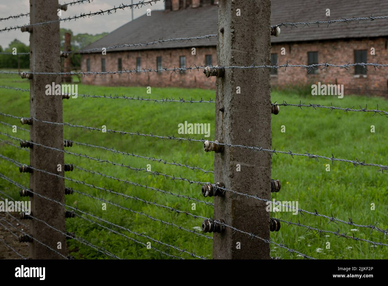 15 juin 2022: Oswiecim, Pologne. Casernes de briques dans le camp de concentration d'Auschwitz Birkenau, le plus grand d'Europe de l'est. Banque D'Images