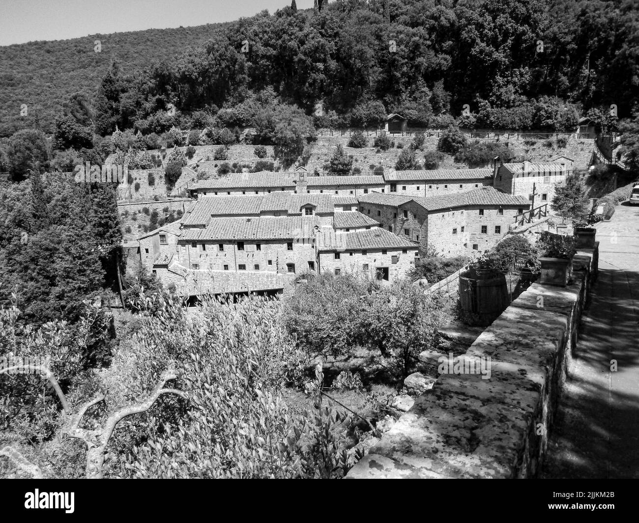 Une échelle de gris des bâtiments du Couvent du celle dans les bois - Cortona, Italie Banque D'Images