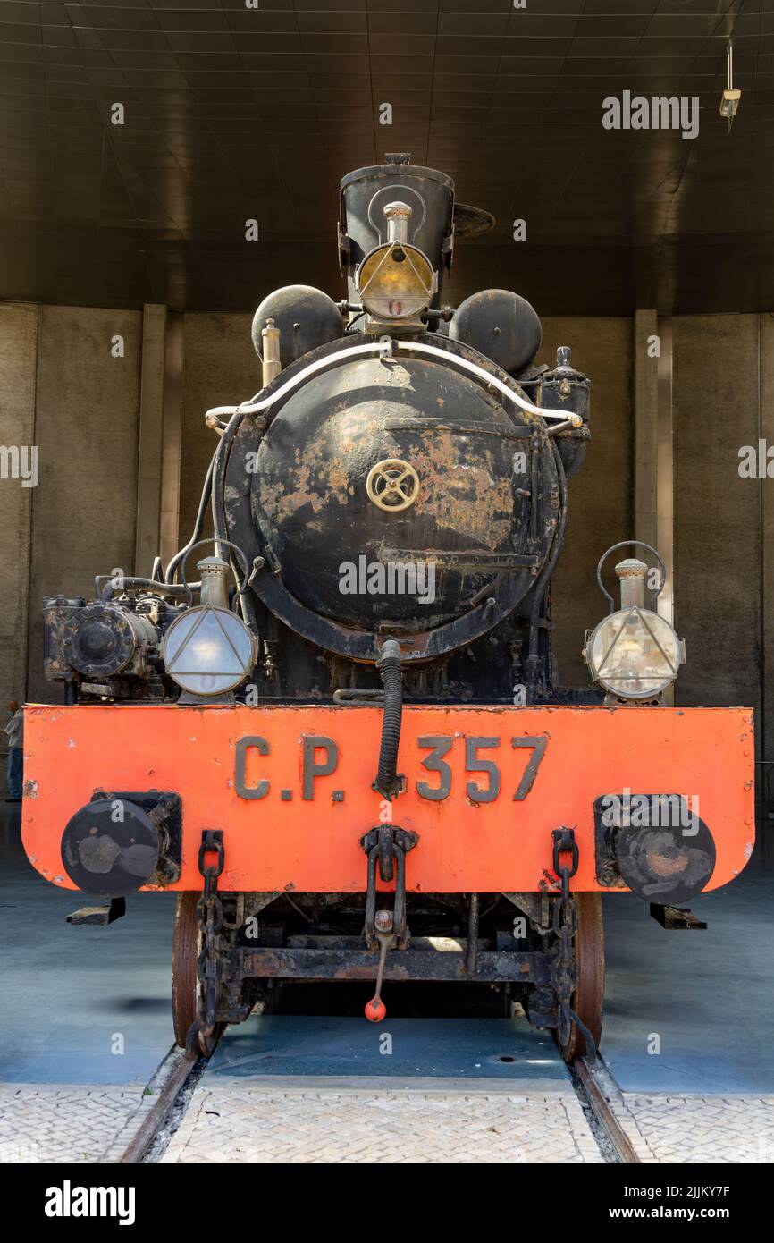 UN C.P. 357 locomotive au Musée National des chemins de fer à Entoncamento, Portugal Banque D'Images