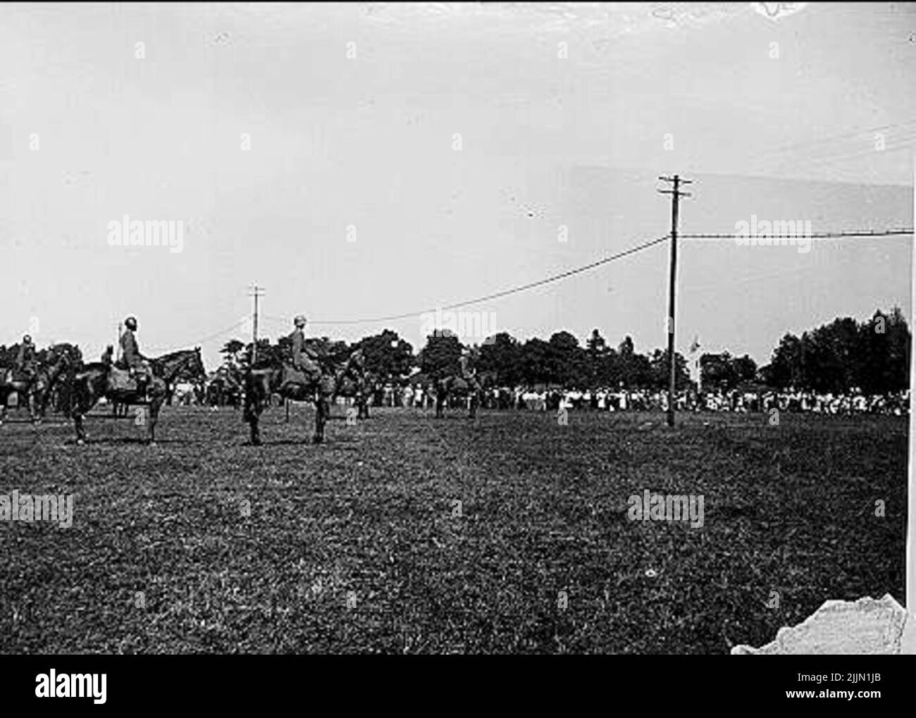 K 3 mars d'été à Sanna Hed 1947, service de culte sur le terrain. Banque D'Images