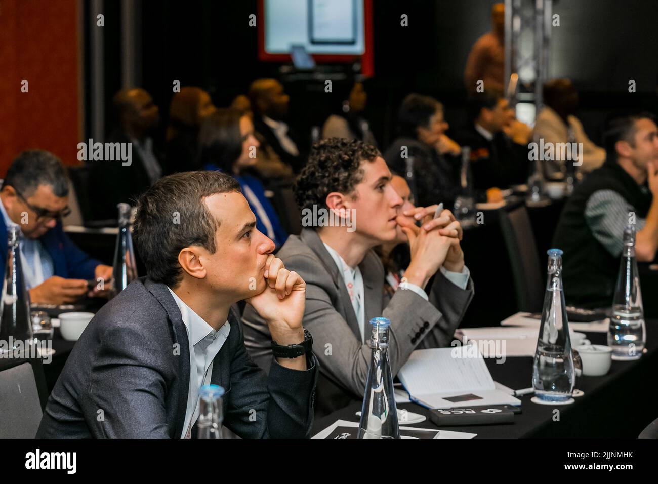 Les participants à la conférence sur l'industrie de la vente au détail Banque D'Images