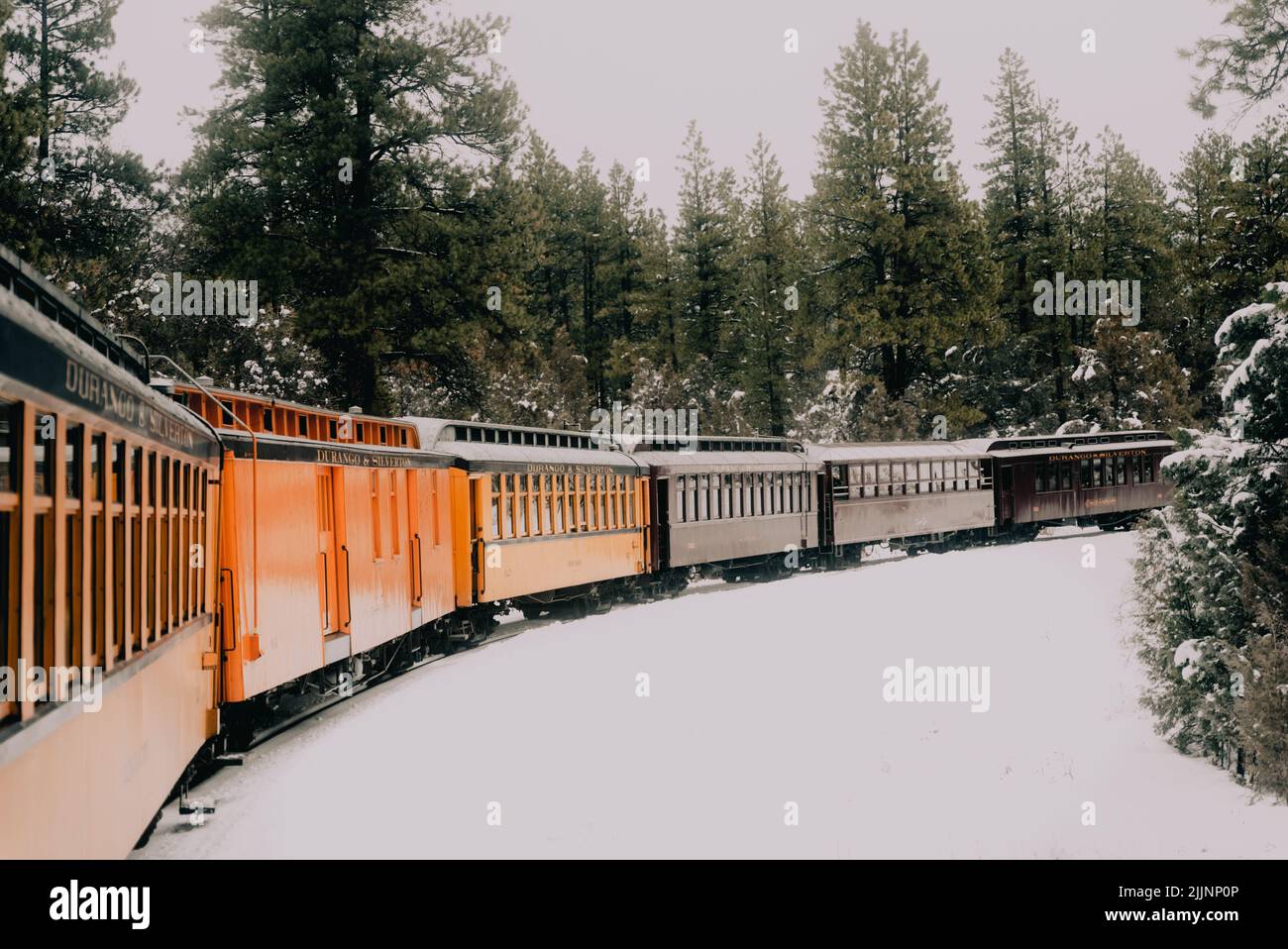 Une vue magnifique sur Durango et Silverton Narrow Gauge Railroad lors d'une journée d'hiver Banque D'Images