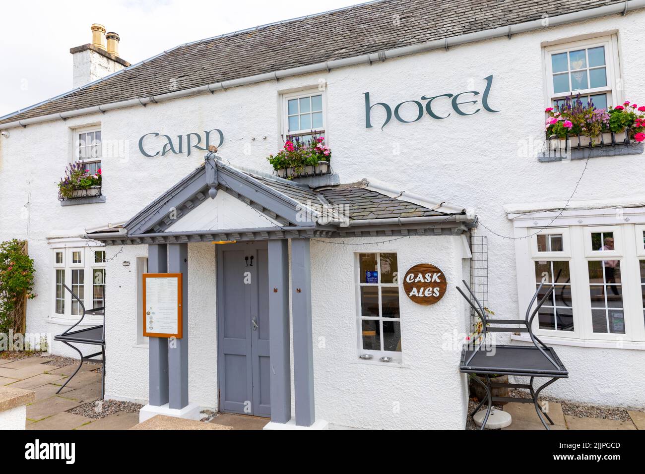 Hôtel Cairn dans le village écossais de Carrbridge, parc national de Cairngorms, Écosse, Royaume-Uni, un jour d'été en 2022 Banque D'Images