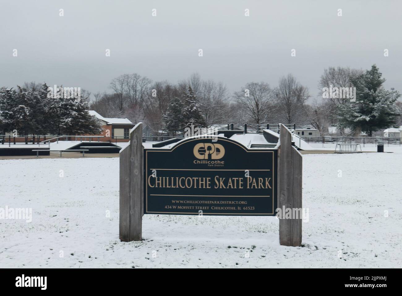Le signe du parc de skate Chillicothe couvert de neige en hiver Banque D'Images
