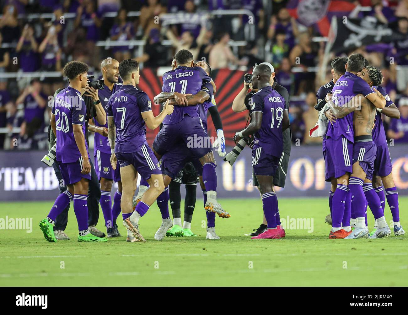 Orlando, FL: Orlando City célèbre la victoire et avance à la finale après le jeu de la coupe ouverte américaine Lamar Hunt demi-finale MLS, mercredi, 27 juillet, 2 Banque D'Images