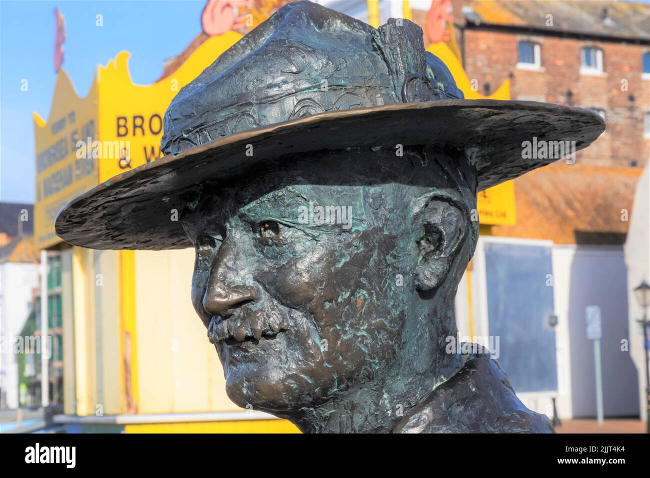 Angleterre, Dorset, Poole, Poole Harbour, Statue de Robert Baden-Powell Banque D'Images