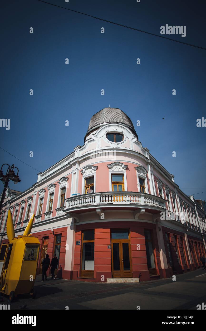 Photo verticale d'une galerie publique de Brcko en Bosnie-Herzégovine. Banque D'Images