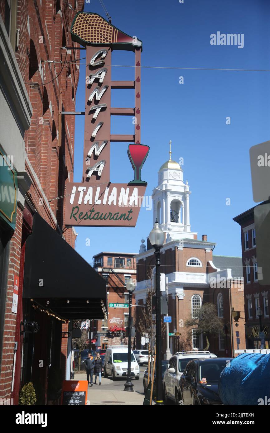 Un cliché vertical du restaurant Cantina Italiana dans le nord de l'île,  Boston, Massachusetts Photo Stock - Alamy