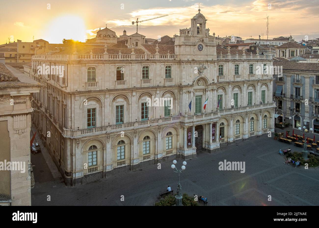 Le palais universitaire le long de la via Etnea à Catane, Sicile, Italie Banque D'Images