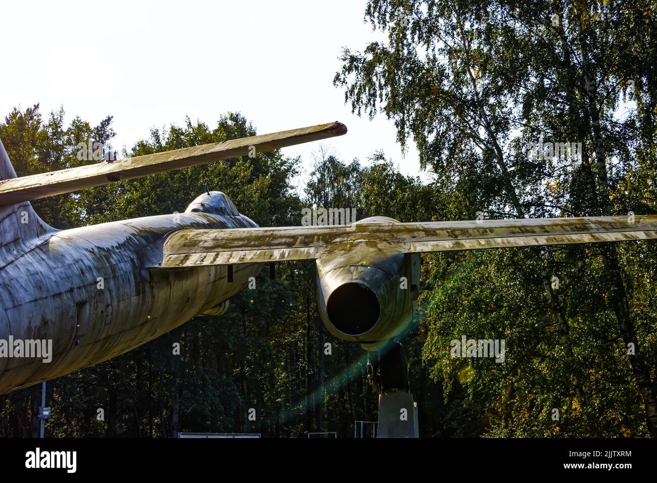 Un gros plan d'un ancien avion il-28 dans le parc d'attractions de Skulte, Riga, Lettonie Banque D'Images Un gros plan d'un ancien avion il-28 dans le parc d'attractions de Skulte, Riga, Lettonie Banque D'Images