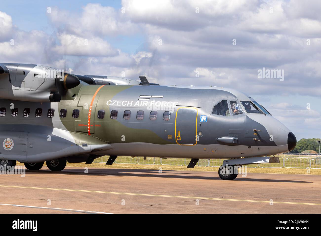 La CASA C-295 de l'armée de l'air tchèque à RAF Fairford le 14th juillet 2022 Banque D'Images