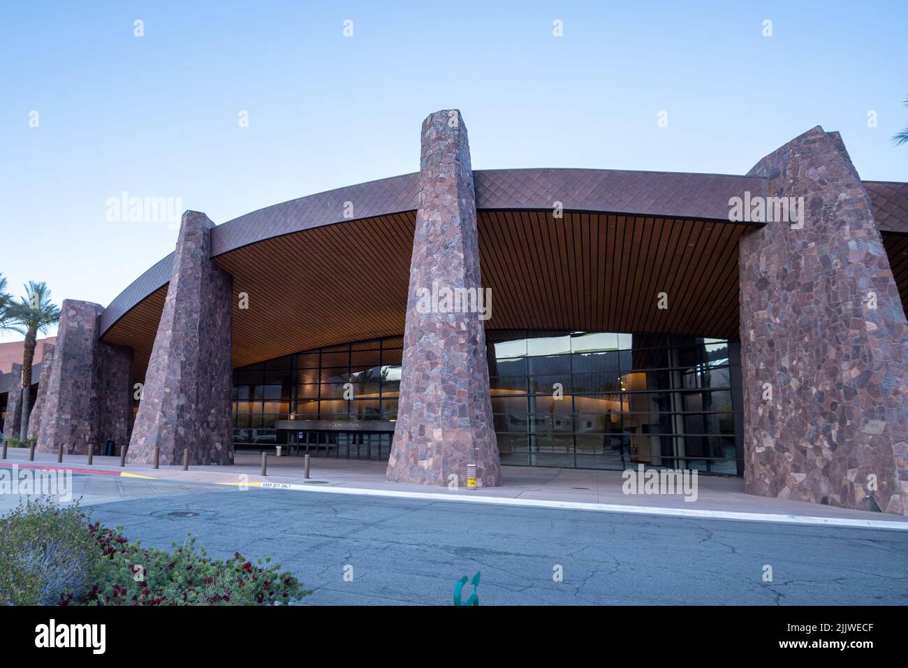 L'avant du centre de congrès de Californie à Palm Springs, Californie Banque D'Images