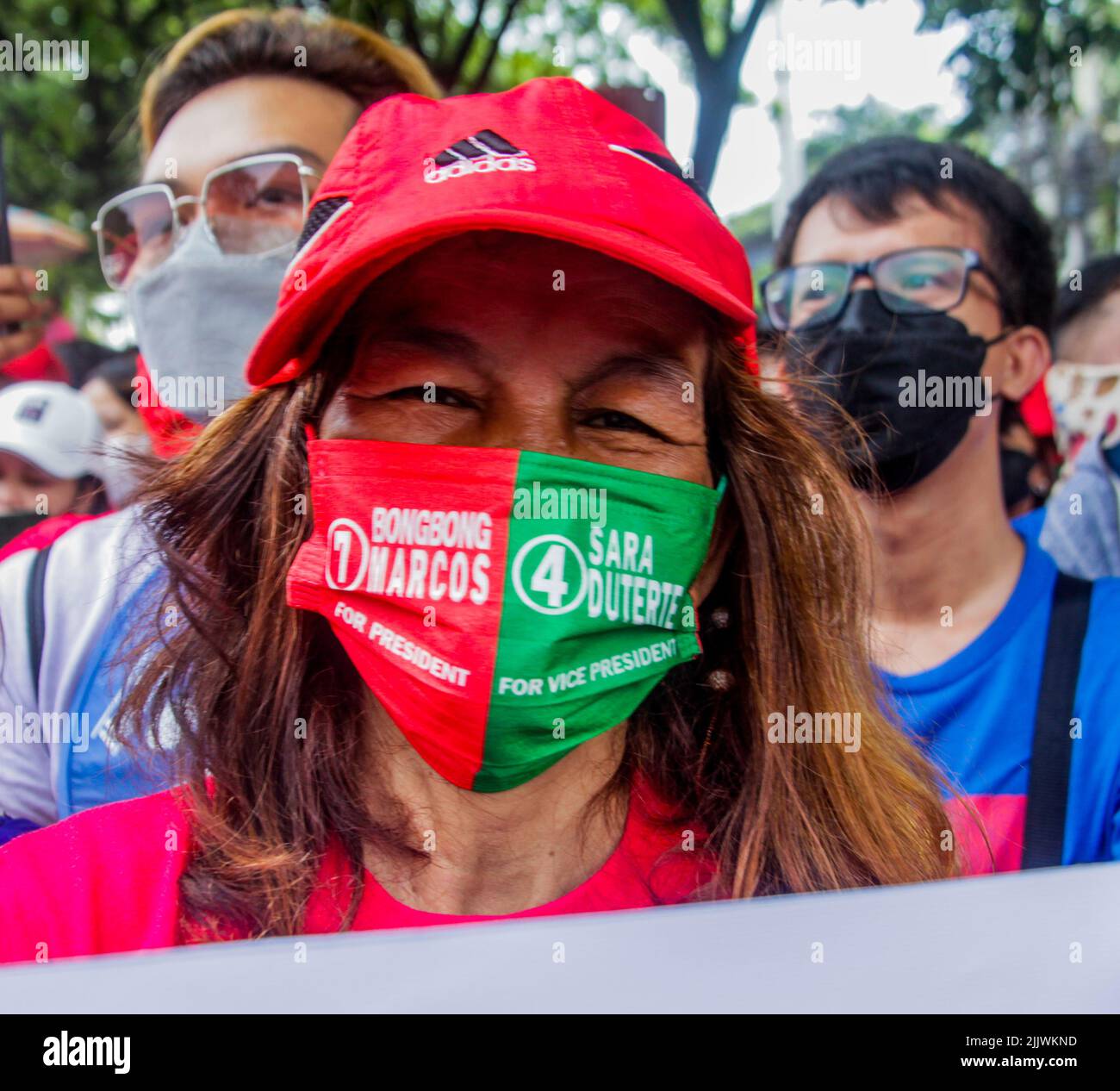 Quezon City, Philippines. 25th juillet 2022. Les partisans du Président Ferdinand Romualdez Marcos Jr., se sont réunis à l'extérieur du complexe Batasan Pampansa pour soutenir son premier discours sur l'État de la nation dans la salle plénière de la Chambre des représentants des Philippines. (Photo de EDD Castro/Pacific Press/Sipa USA) crédit: SIPA USA/Alay Live News Banque D'Images