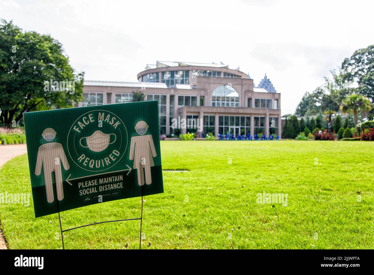 Un panneau de masque au jardin botanique d'Atlanta Banque D'Images